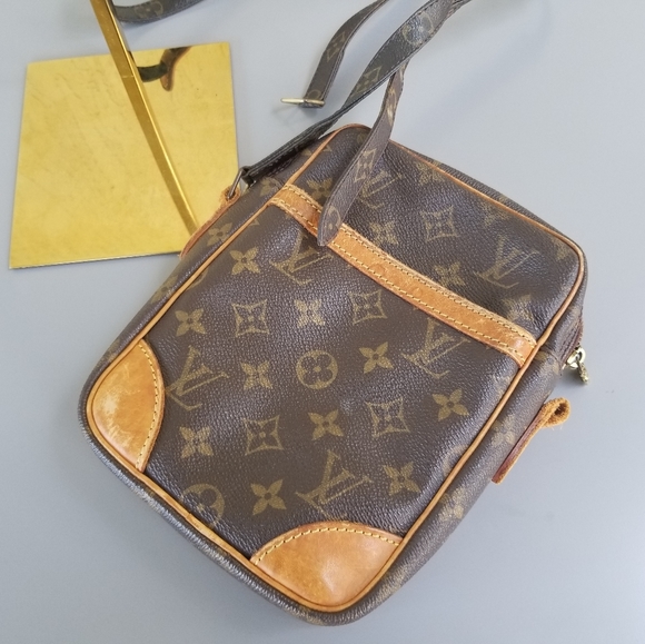 Louis Vuitton Bags Louis Vuitton Lv Beautiful Amazon Crossbody Bag